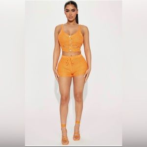 Selling a Fashion Nova two piece set